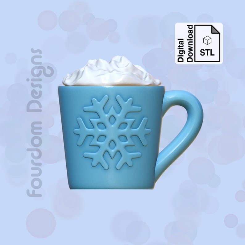 K&ouml;nnte beinhalten: Eine blaue Keramiktasse mit einem Schneeflockenmuster und wei&szlig;er Schlagsahne obenauf. Die Tasse ist ein 3D-druckbares Modell.
