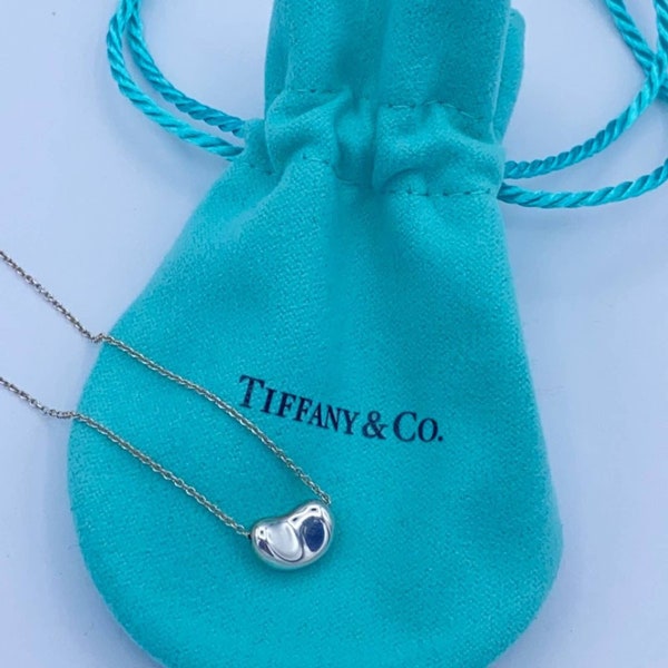 Tiffany & Co Elsa Peretti Sterling Sliver Small bean Necklace