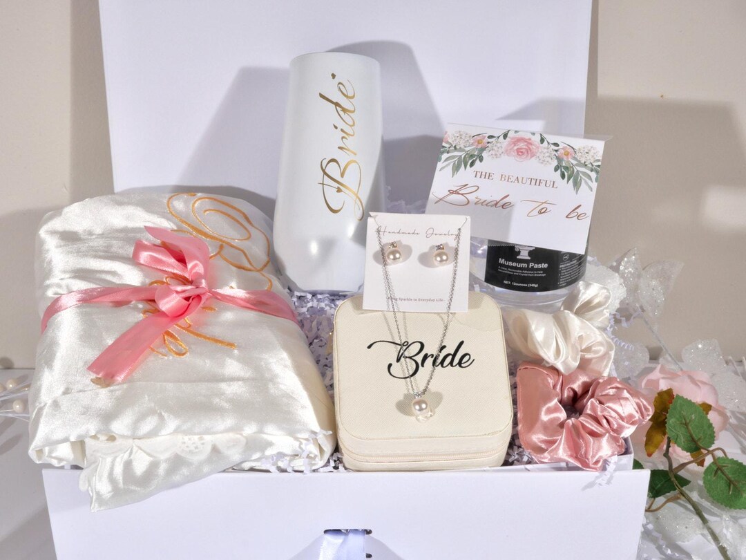 Bride to Be Gift Set – Wedding Morning Box - Etsy