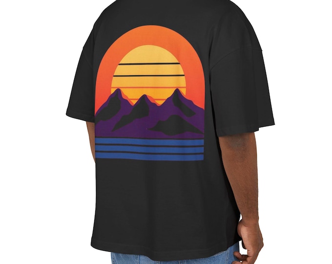 Black Mountain Sunset Unisex Box Tee, Soft Cotton T-Shirt, Casual Summer Wear, schwarzes T-Shirt Natur Outdoor Adventure Shirt, Bergwandern