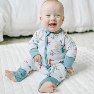 Baby boy pjs with feet sale
