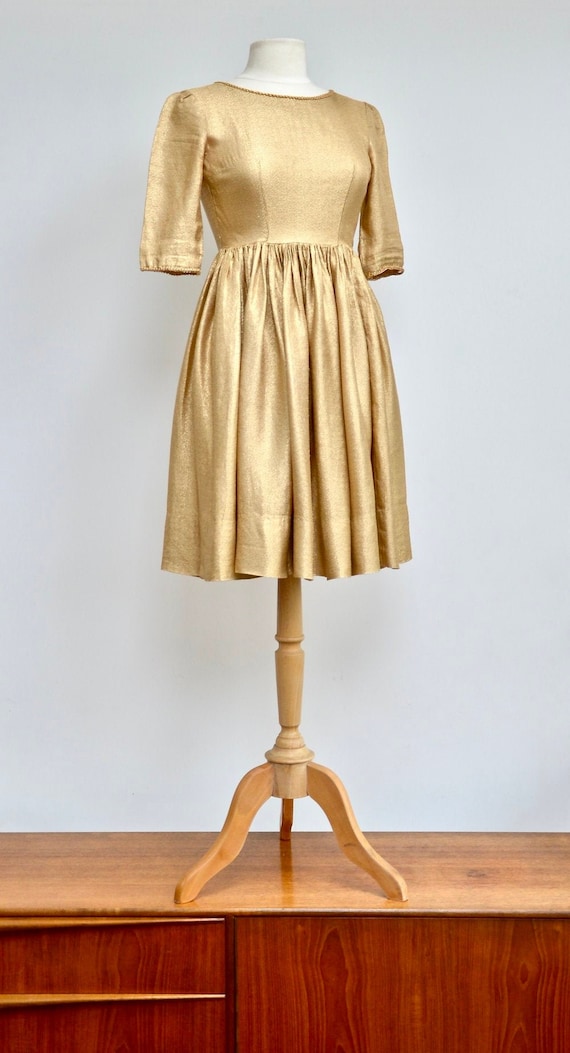 1950s Gold Lurex Full Circle Party Dress - XXS - Mad Men Style - Etsy 1950s Gold Lurex Full Circle Party Dress - XXS - Mad Men Style - Etsy