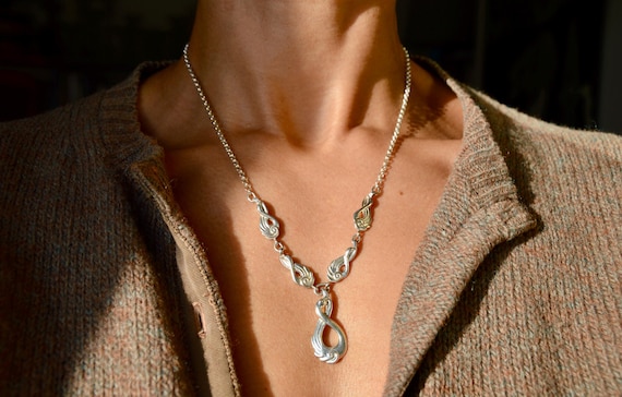 Vintage Sterling Silver Children of Lir Swan Necklace, Irish Celtic. Hallmarked Dublin, Ireland 2000.