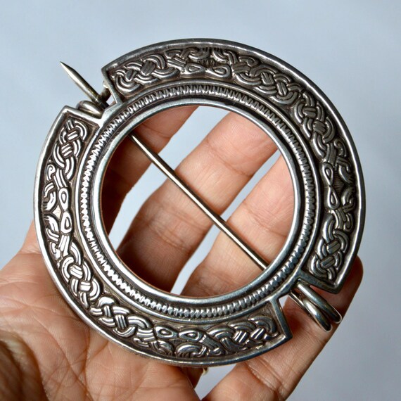 1990s Huge, heavy, SOLID STERLING SILVER, vintage… - image 2