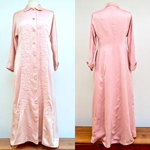 1950s HEAVY SILK Satin Robe, Lord & Taylor, Floral Quilted Detail, S-M
