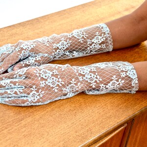 1950s/1960s powder blue, sheer lace, mid-arm nylon gloves w/rose trellis pattern. Size Medium-Large. Mid-Century. Gossamer. Floral. Flowers. image 3