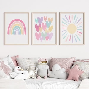 Pastel Rainbow Sun Hearts Set de 3 impresiones de arte de vivero, arte de pared de vivero del tiempo, arte de pared de arco iris, imágenes para habitación de niñas, arte de vivero rosa