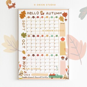 Puede incluir: Un calendario imprimible para septiembre, octubre y noviembre de 2024 con un tema oto&ntilde;al. El calendario presenta ilustraciones de calabazas, hojas, bellotas y un cami&oacute;n. El texto "Hello Autumn" est&aacute; en la parte superior del calendario. El texto "Pumpkin kisses & harvest wishes" est&aacute; en la parte inferior del calendario.