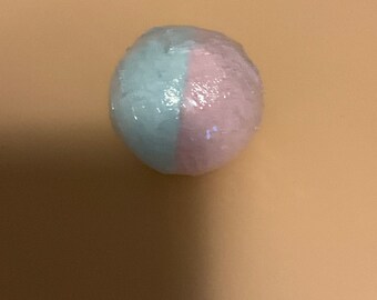 Scented bath bombs