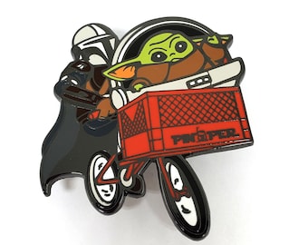 Mando and Child Ride in Sky  Enamel pin