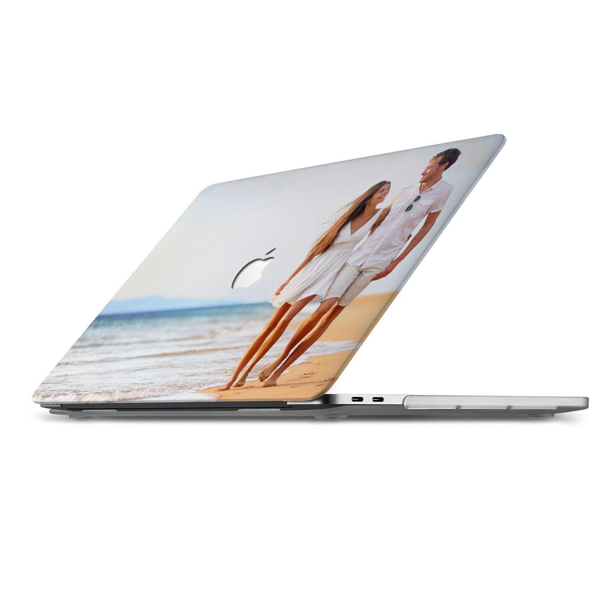 SwitchEasy Touch Protective Case For MacBook Air 13.6″ (M2 2022 Model) – Transparent Black – Oz