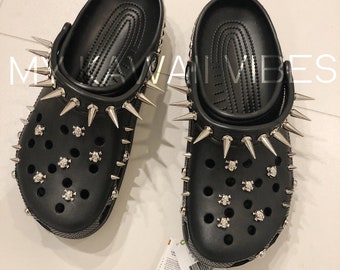 black spiked crocs