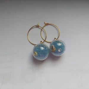 Elegant earrings with blue balls and beads, personalized gift ideas for women&#39;s accessories