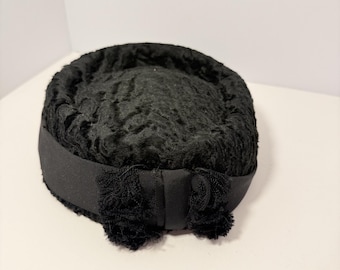 Vintage 1950s Persian Lamb Pillbox Hat