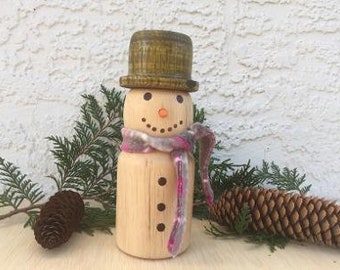 Wooden Snowman, Smiling Snowman, Holiday Gift, Winter Gift, Snowman, Office Decoration