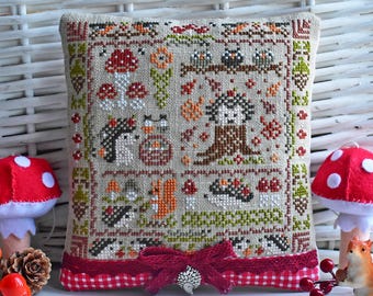 Igel Kreuzstichmuster PDF primitiven Sampler Pilz Herbst Ernte Waldrand Ukraine Herbstlaub Eulen Herbst StitchyPrincess