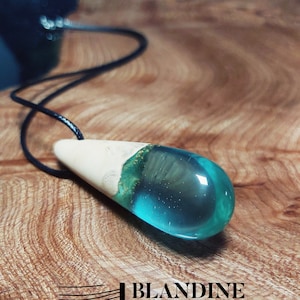 Boxwood magnifying glass necklace and epoxy resin | Blandine Leather Wood