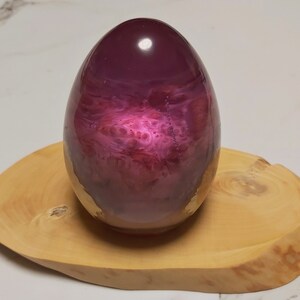 Dragon egg Wood and resin | Blandine Leather Wood