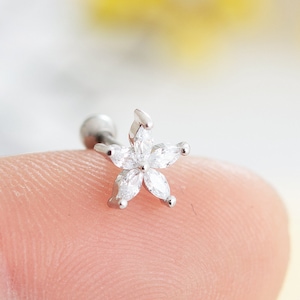 flower earrings,Cartilage Earring 16g Helix Earring Helix Piercing Cartilage stud Cartilage Piercing