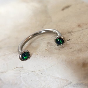 Brinco Daith de pedra verde, anel de septo, tragus, argola de ferradura, joia de argola de 8/10 mm, anel de ferradura de 16g,