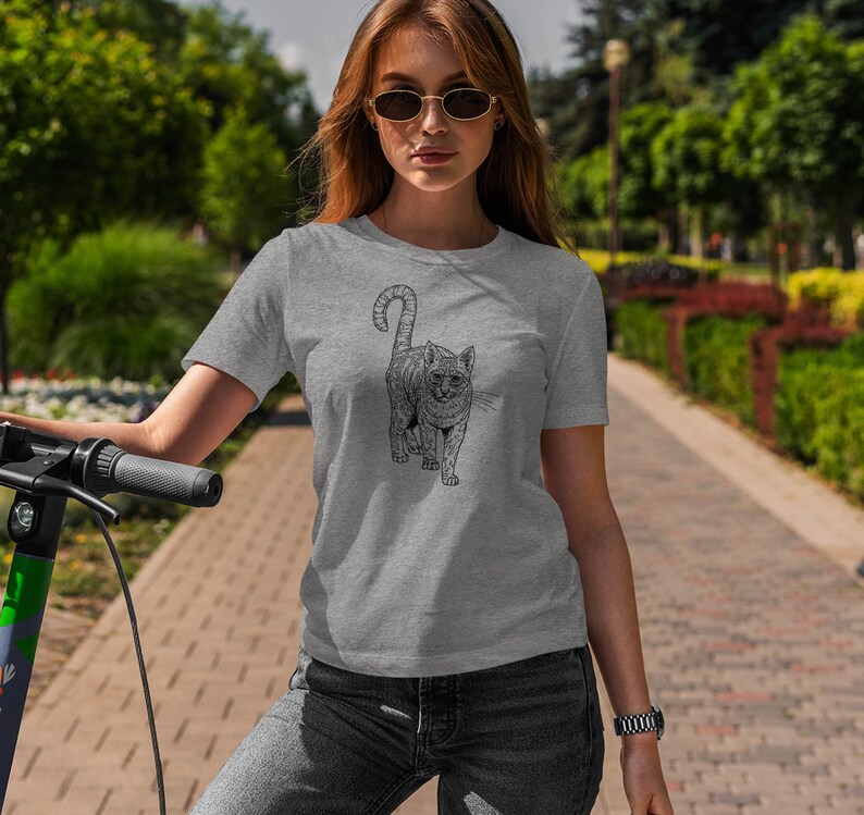 Moon Mouse Apparel Wild Forest Cat Unisex Adult Printed Cotton Crew T Shirt