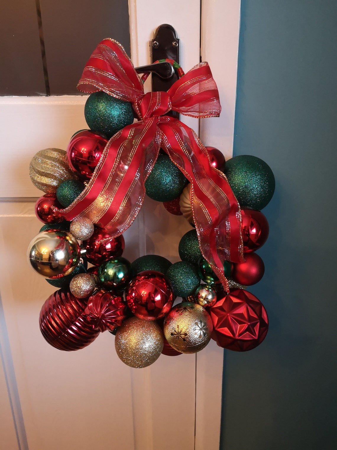 Christmas bauble wreath Etsy
