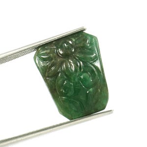 天然エメラルド宝石認定、18x15x8 mm、素晴らしいエメラルド彫刻、17.90 カート、ファンシーシェイプ、美しい研磨、ルース宝石。