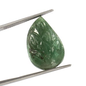 100%天然エメラルド彫刻、22x14x7 mmの大きな彫刻されたエメラルド宝石、ペンダント用の両面彫刻石、