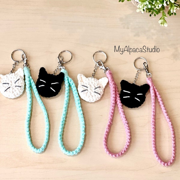 Katze Schlüsselanhänger Armband | Handgehäkelt | 100% Baumwolle | Einfarbig/Mix Farbe | Viele Farbauswahl | Minimalistischer Katzengesicht Schlüsselanhänger |Geschenk für Katzenliebhaber