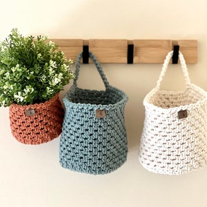 Round Hanging Basket(1 ct) | Hand-crocheted| Minimalist Wall Storage Basket| Multi-purpose Organizer- Bathroom, Kitchen, Entryway, Pot Plant