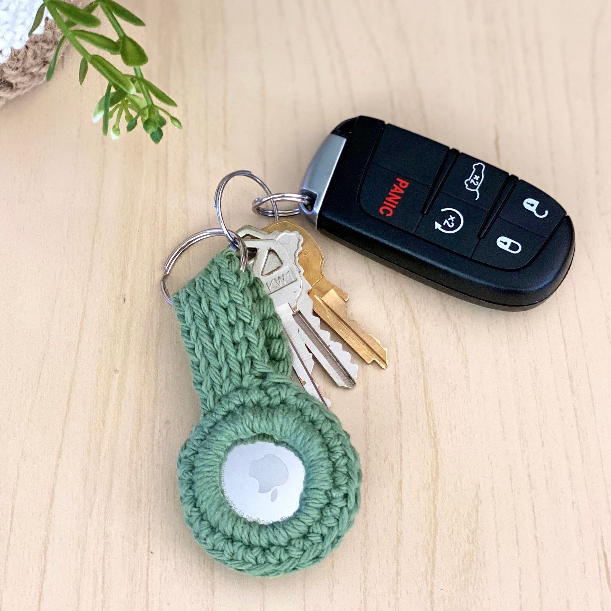 Airtag Holder Keychain Hand-crocheted 100% Cotton Apple - Etsy UK