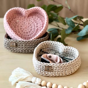 Heart Shaped Basket (1 ct)| Hand-crocheted| Minimalist Modern Home Decor| Multi-purpose Organizer- Bathroom, Craft room, Bedroom, Entry way