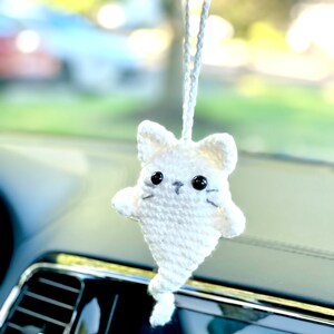 Ganchillo, 2 tamaños: Muñeco de bolsillo de gato Amigurumi / Decoración espeluznante de Halloween / Guirnalda de fantasmas de Halloween / Llavero de gato / Broche de gatito / Regalo para amantes de los gatos imagen 8