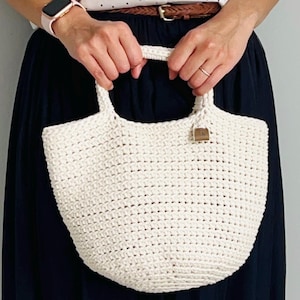 Crocheted Tote Bag | Minimalist Top handle Bag | Scandinavian Purse | Handheld Bag | Elbow Bag | Boho Bag | Roomy, washable, light-weight