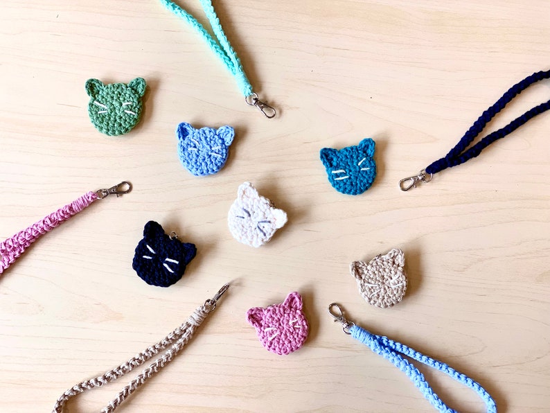 Crochet PATTERN: Cat Keychain Wristlet Instant Download PDF Minimalist Kitty Key Ring One Hour Scrap Yarn Project Cat Lover Gift zdjęcie 8