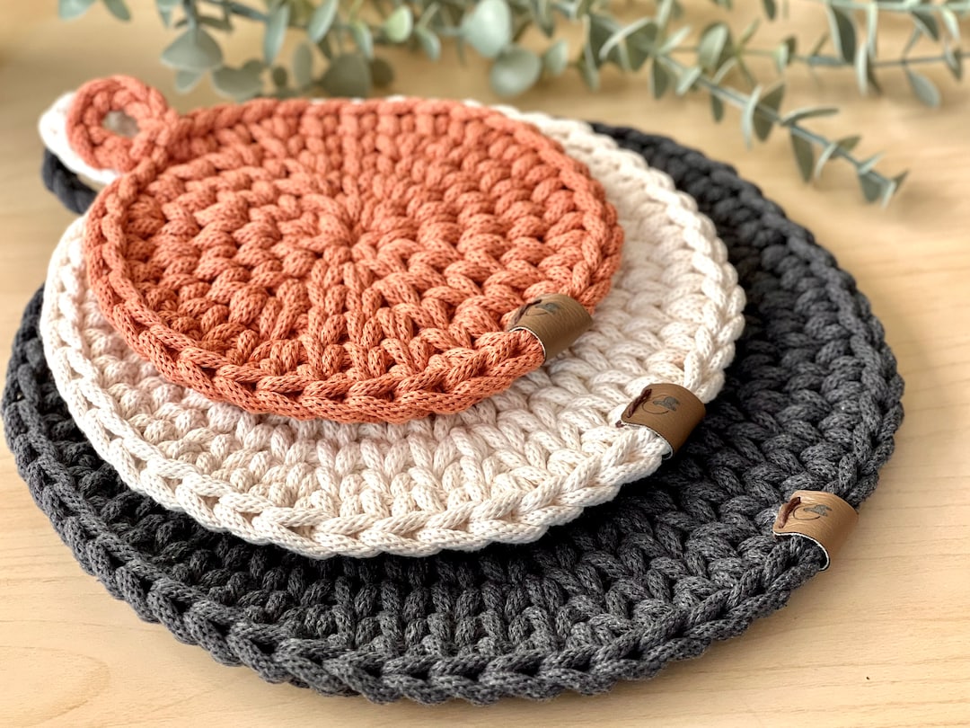 Chunky Round Hot Pad 1 Piece Handcrocheted W Cotton Cord 3 Sizes Option With/without Hanging