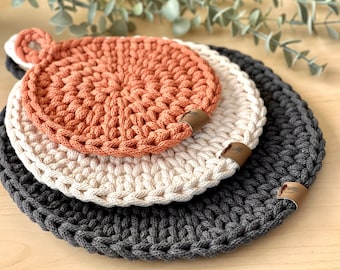 Chunky Round Hot Pad (1 piece) | Hand-crocheted w Cotton Cord| 3 sizes Option| With/without Hanging Loop| Practical Home Decor & Gifts