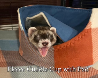 FLEECE CUDDLE CUP with Pad for ferrets, guinea pigs and other small animals
