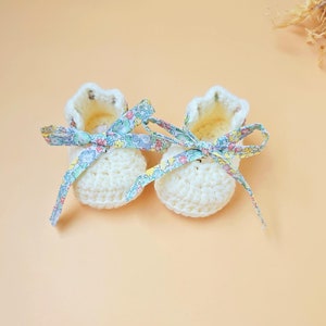 Crochet Baby booties, Baby shower original Gift Idea