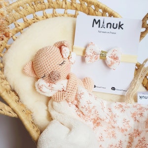 Pig cuddly toy, Birth box, Hair bow, Douou pacifier clip, Baby gift // Modifications on request