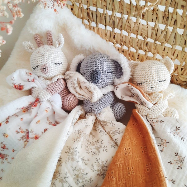 Doudous  animaux en crochet // Paon, Koala, Ourson