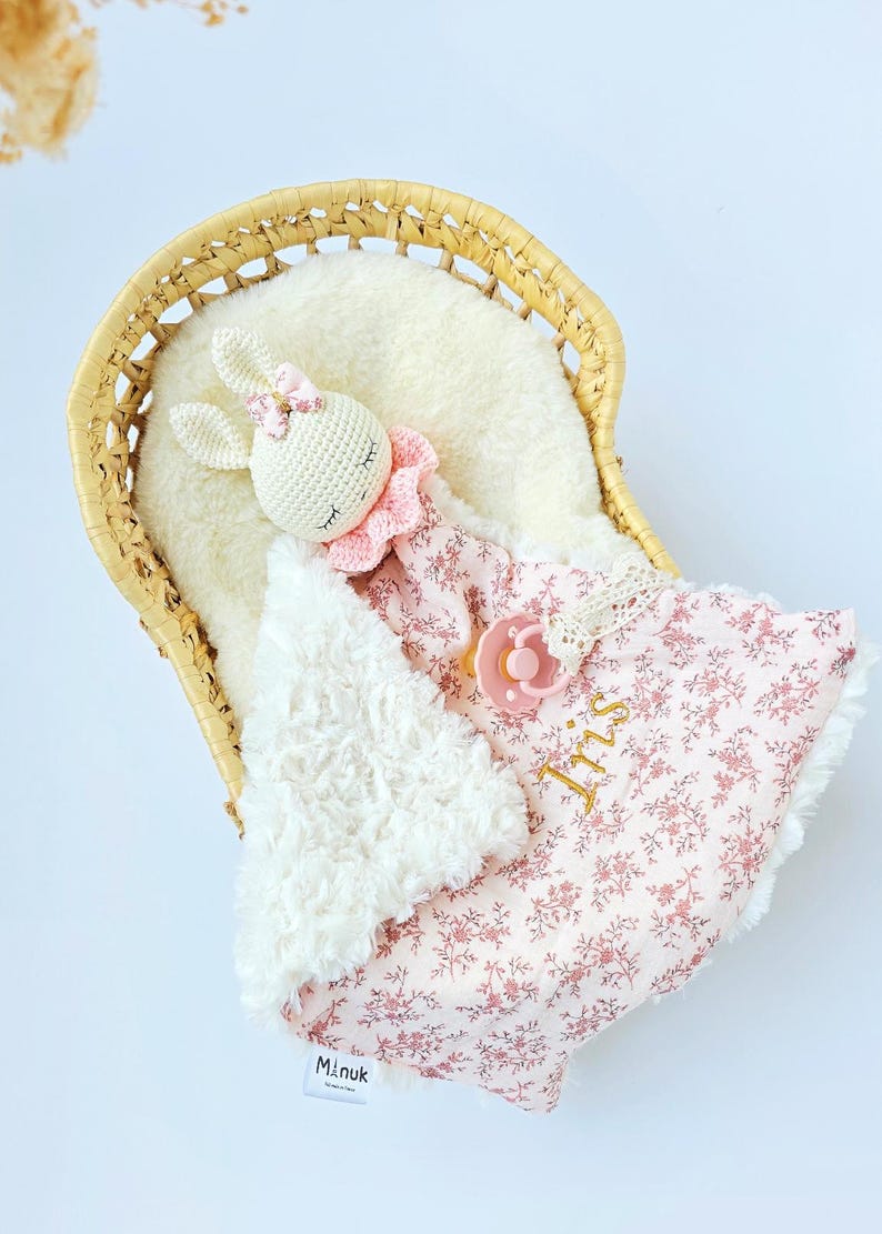 Doudou Lapin Personnalisé, Doudou Plat, Idée cadeau naissance, Cadeau bébé image 2