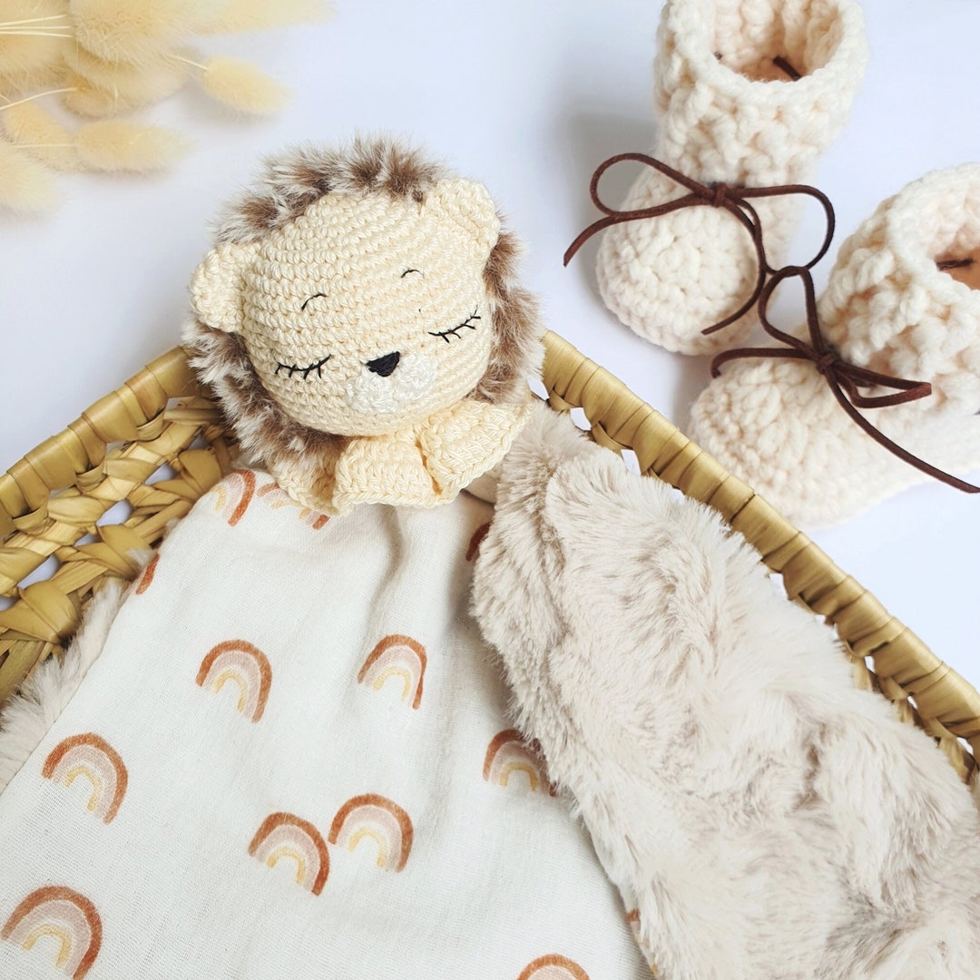 Newborn Gift Set, Lion Plush Toy, Baby Booties, Baby Shower Gift - Etsy