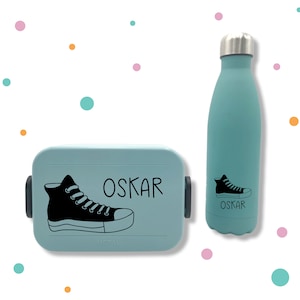 Aufkleber für Brotbox & Flasche * mit Namen und Turnschuh * Wunschfarbe *