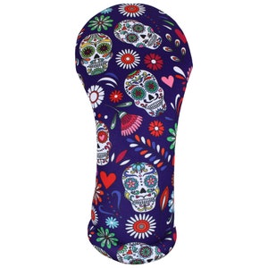 Calaveras de azúcar moradas: funda para cabeza de palo para conductor, calle, híbrido o toalla de microfibra a juego de 18 "x 18" de BeeJo's Golf. Todo se vende por separado