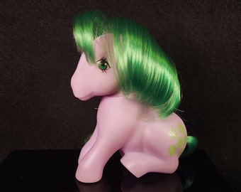 Seashell - G1 Vintage My Little Pony - Sitting Pose - Year 2 Hong Kong - MLP Earth Pony