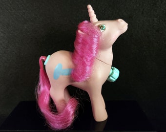 Twirler - G1 Vintage My Little Pony - Dance 'n Prance - OBRAS - Año 7 China Hoof Stamp - MLP Unicornio