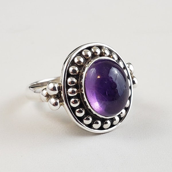 Estate Vintage Treasures of India Oval Dark Purple Amethyst Solid Sterling Silver Bohemian Style Ring Size 8 1/2