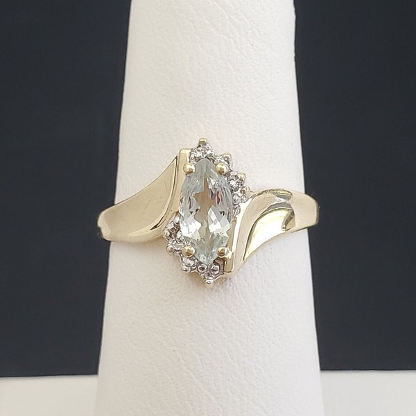 Vintage SAMUEL AARON GTR 10K Solid Gold Genuine Marquise cut Pale Blue Aquamarine Bypass Ring 1.6 grams size 6-3/4 circa 1950s-1970s Mh-5197