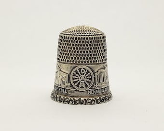 Antique SIMONS Bro. & Co. Solid Sterling Silver Daughters of the American Revolution Thimble 4.1 grams size 10 circa late 1800s MH-5207